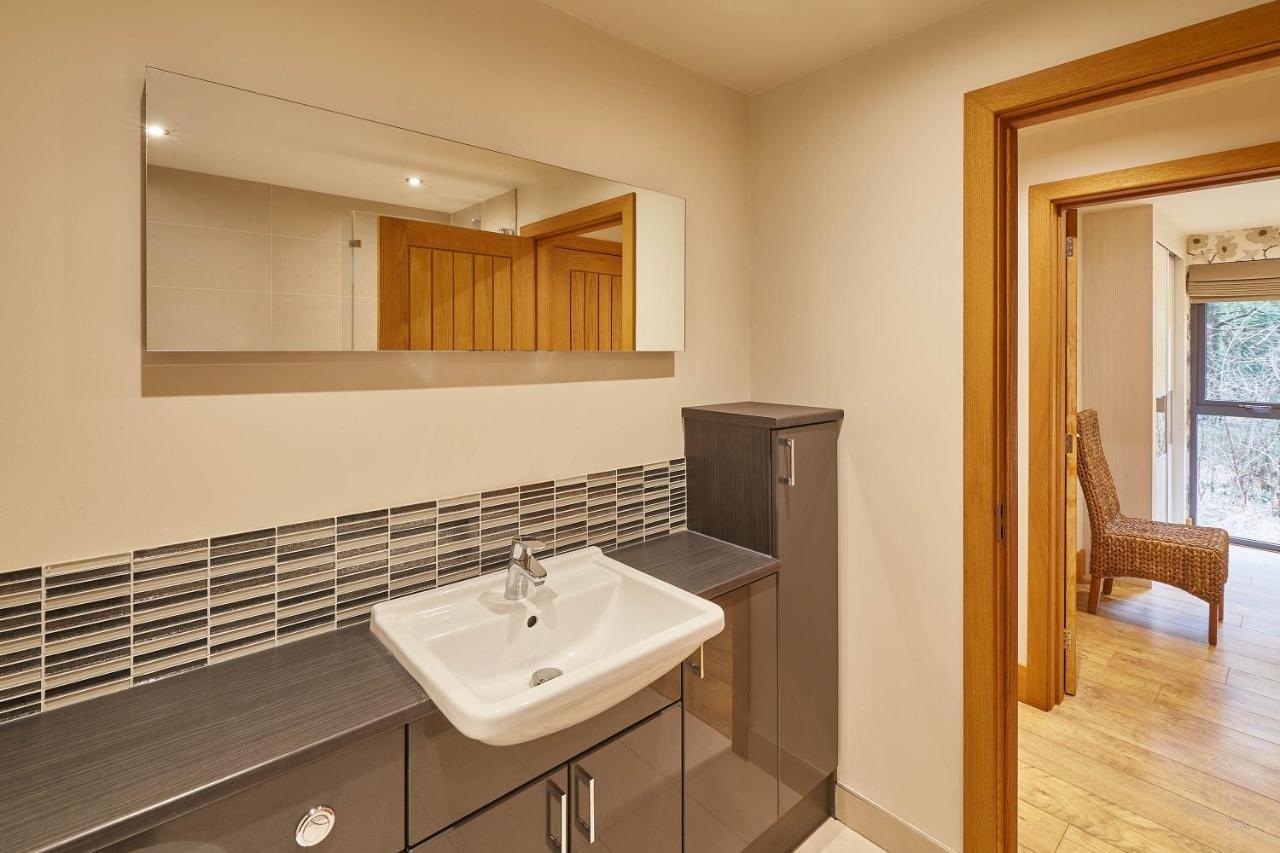 Host & Stay - Simon Howe Lodge Whitby Esterno foto